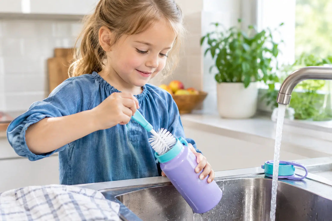 Kinder-Trinkflasche leicht reinigen: So bleibt sie frisch